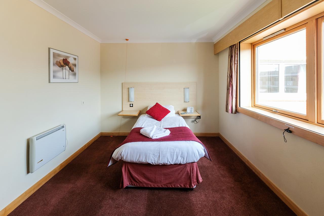 The Ridgeway House Hotel Дидкот Екстериор снимка